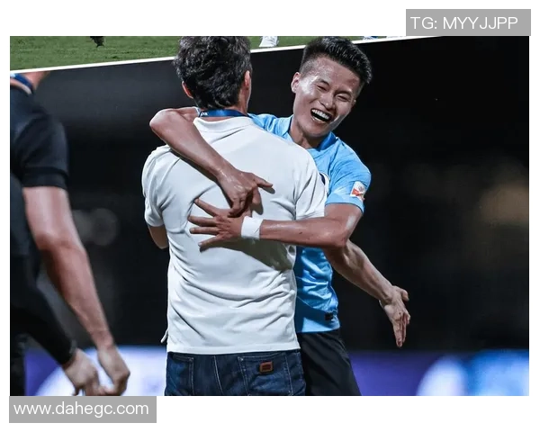 黄强专访：从青涩少年到网球高手的成长之路与心路历程回顾