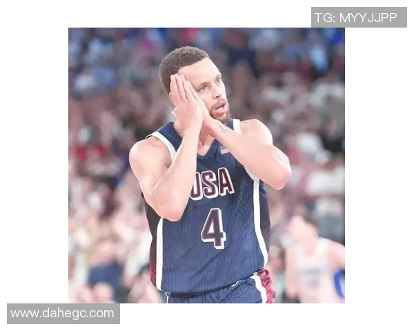 库里在足球场上的精彩瞬间与篮球技艺的完美融合探讨